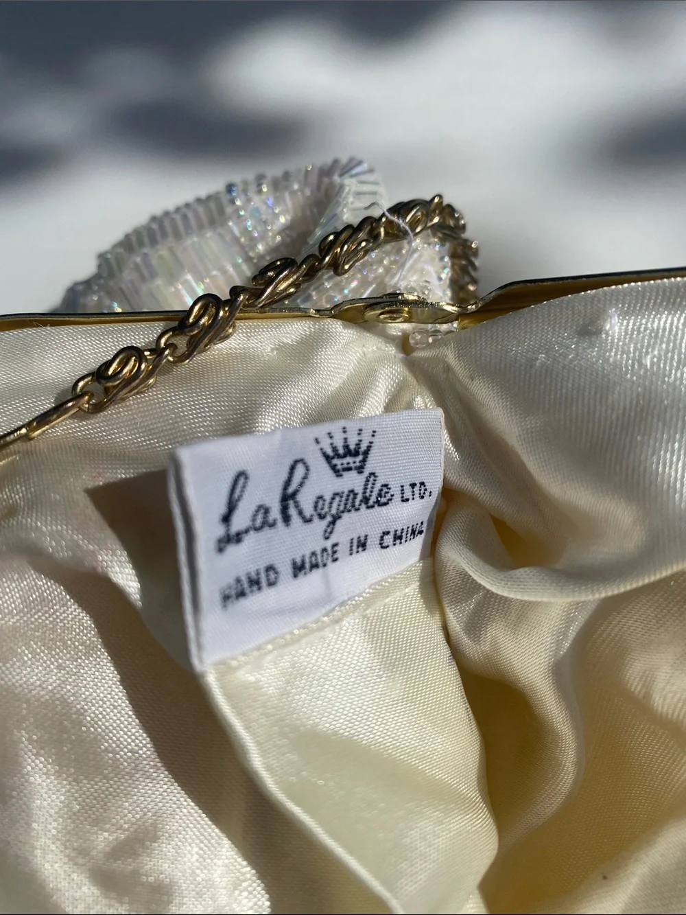 Pearl-White Beaded Evening Clutch with Gold Chain